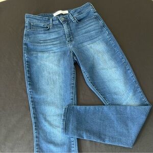 Signature by Levi Strauss Women's High Rise Super Skinny Shaping Blue Jeans